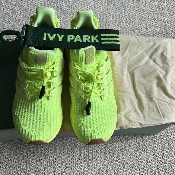 adidas gazelle silver green womens Adidas IVY PARK ULTRABOOST OG  DTLR